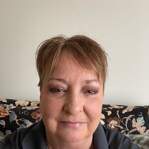 Meet your Posher, Regina